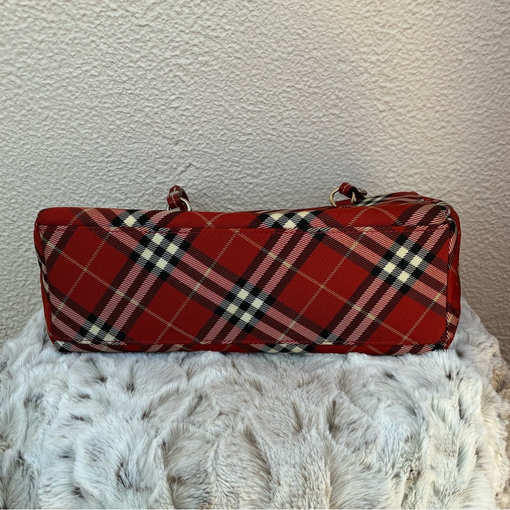 ❤️ Burberry Red Plaid Shoulder Bag - Picture 7 of 17